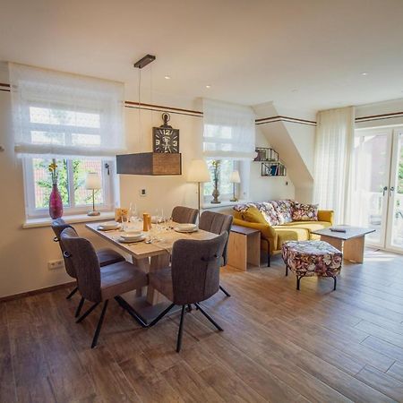 Up Besöök - Rapsblüte Apartman Krummhörn Kültér fotó